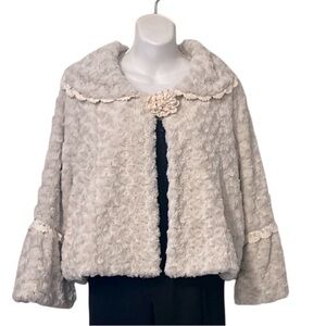 Melody Cream Textured Rosette Faux Fur Fabric Crochet Trim Cropped Jacket Sz L